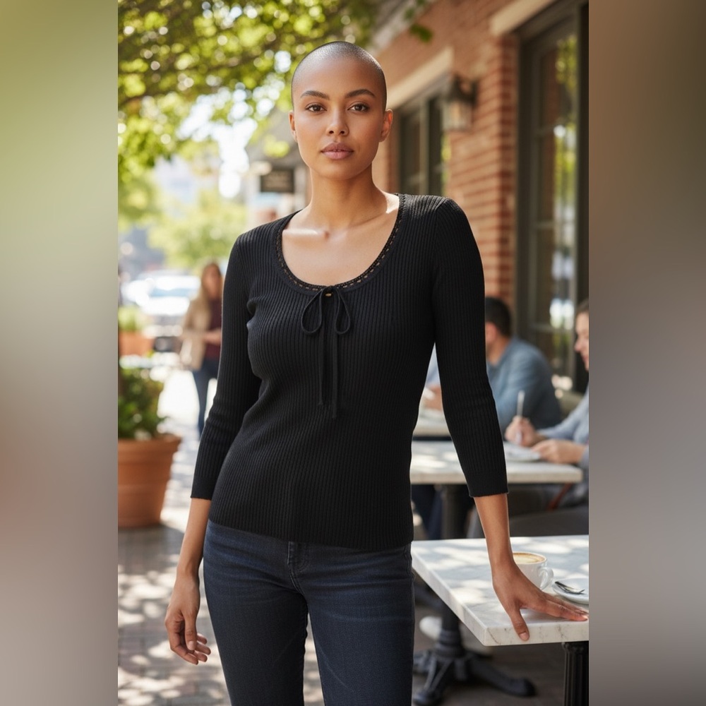 Banana Republic Black Ribbed
Pointelle Scoop Neck Tie-Front Top